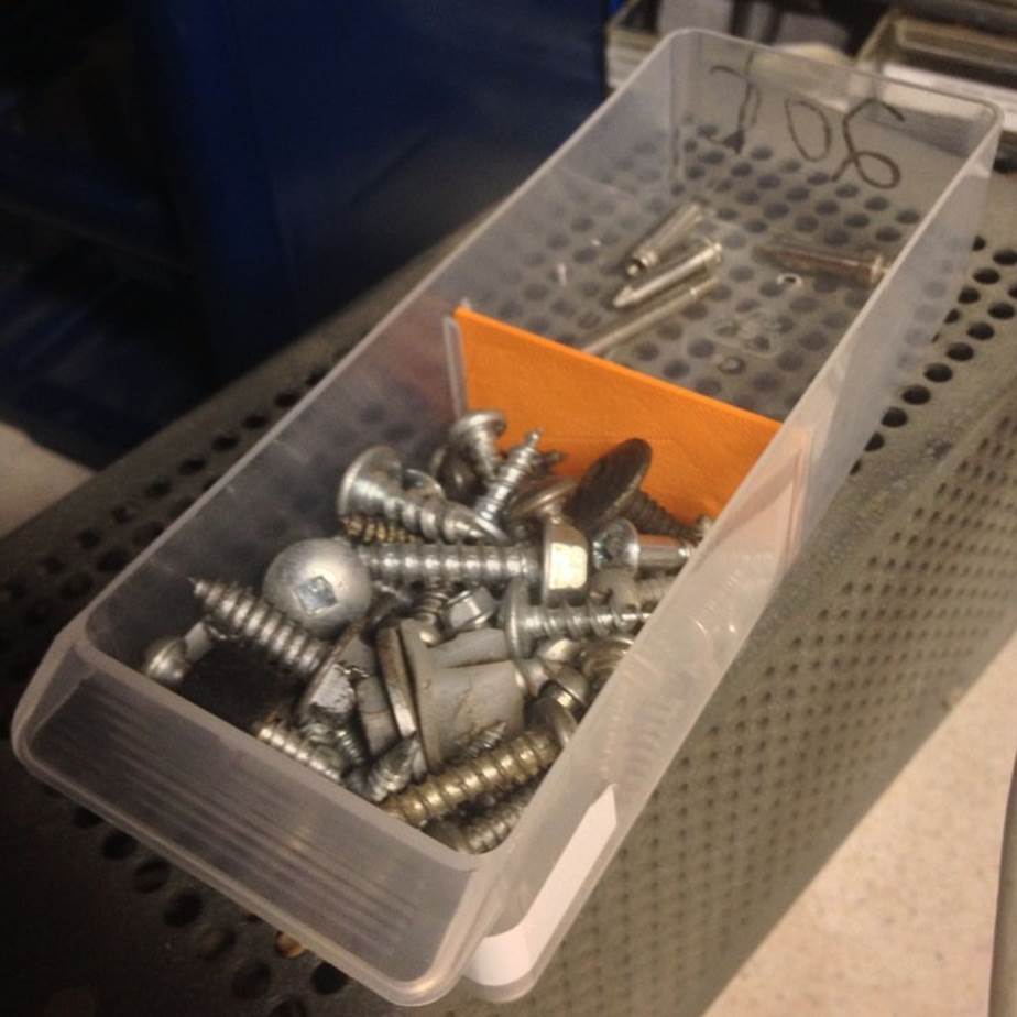 Drawer divider for my son’s screw sorting efforts (http://thingiverse.com/thing:32614)