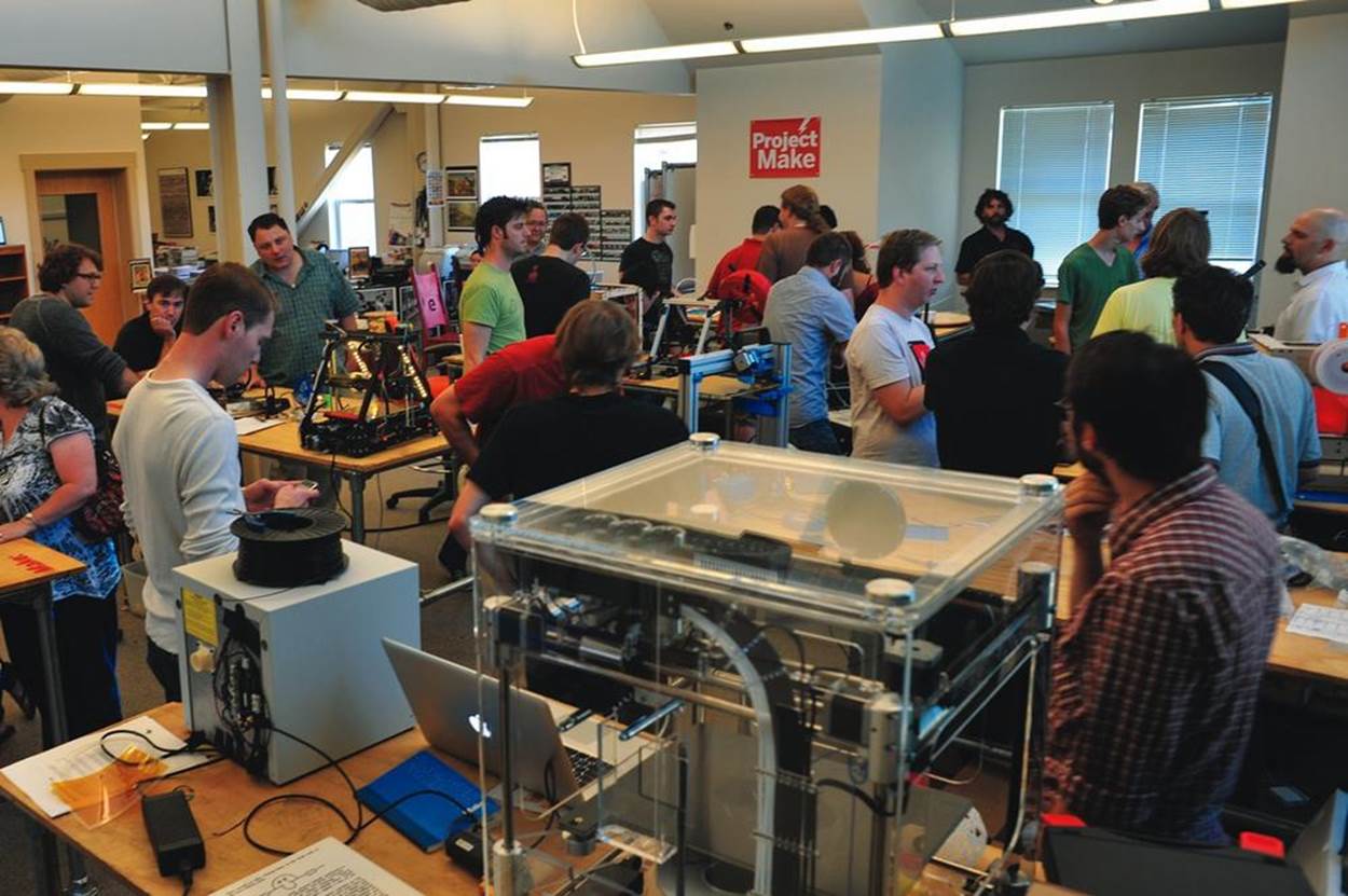 During the testing, the MAKE offices became a vortex of 3D printers and the geeks who love them