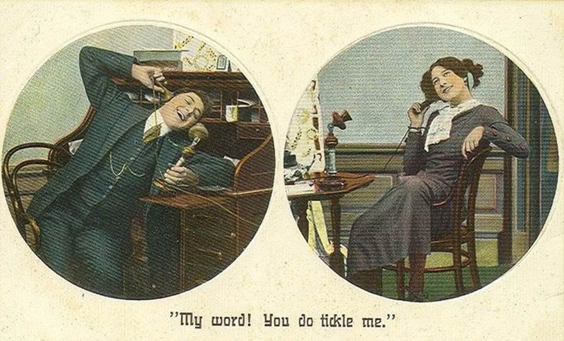 A couple enjoying the pleasures of cyberspace, in a 1910 postcardWikimedia Commons: