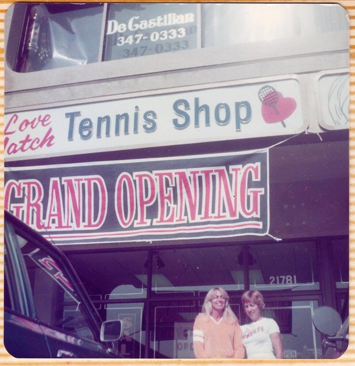 Photo of Lea Kramer (left) and Rona Levy (right) in front of Love Match Tennis Shop in 1974