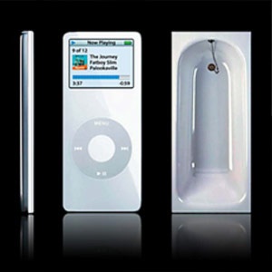 iPod and bathtub (image: Frog Design)