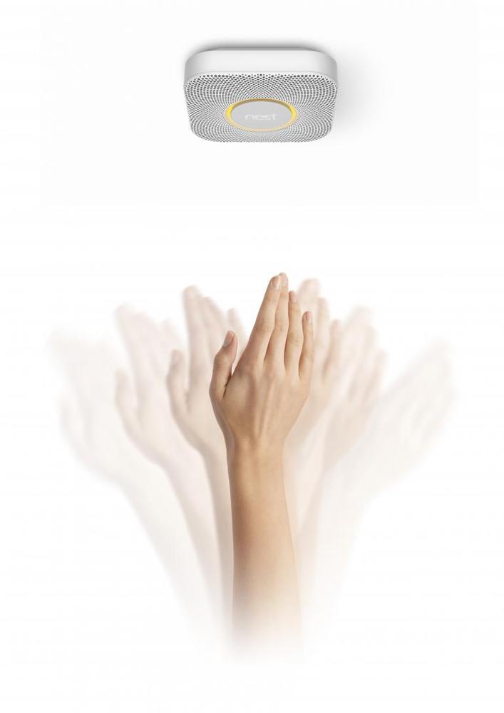 The now disabled “wave to hush” feature let users silence the smoke alarm by waving their hand at it (image: Nest Labs)