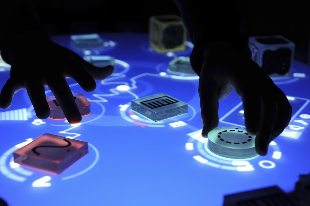 A Reactable in use making music (image: Reactable/Massimo Boldrin)